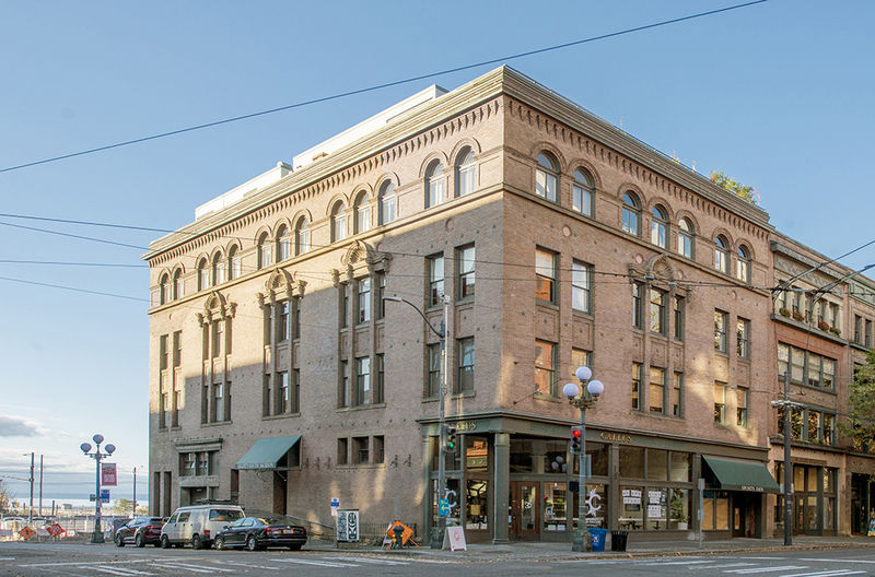 80 S Jackson St in Seattle, WA - Building Photo