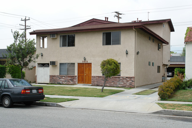 363 W Elk Ave in Glendale, CA - Building Photo - Building Photo