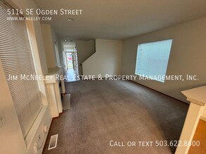 5114 SE Ogden St in Portland, OR - Building Photo - Building Photo