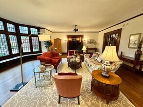 3085 Fairmount Blvd in Cleveland Heights, OH - Building Photo - Building Photo