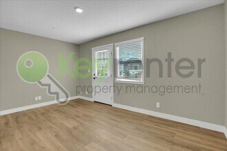 3037 San Diego Way in Sacramento, CA - Building Photo - Building Photo