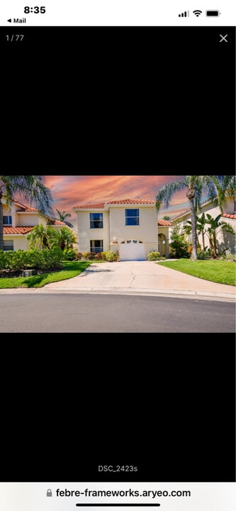 6108 Mirada Cir in St. Petersburg, FL - Building Photo