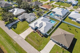 4609 SW Pearl St in Port St. Lucie, FL - Building Photo - Building Photo