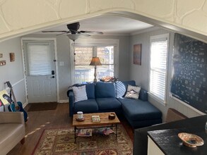 1237 E Pleasant Run Pkwy S Dr in Indianapolis, IN - Building Photo - Building Photo