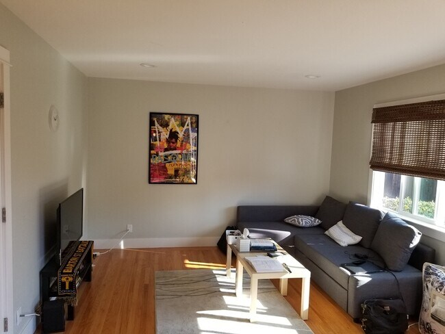 838 Fremont St in Menlo Park, CA - Building Photo - Building Photo