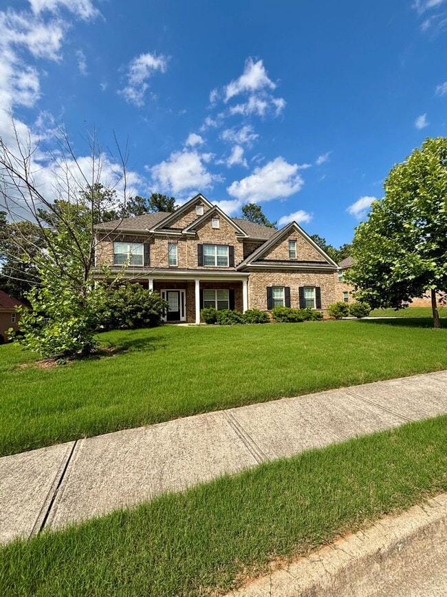 property at 60 Bayberry Hls