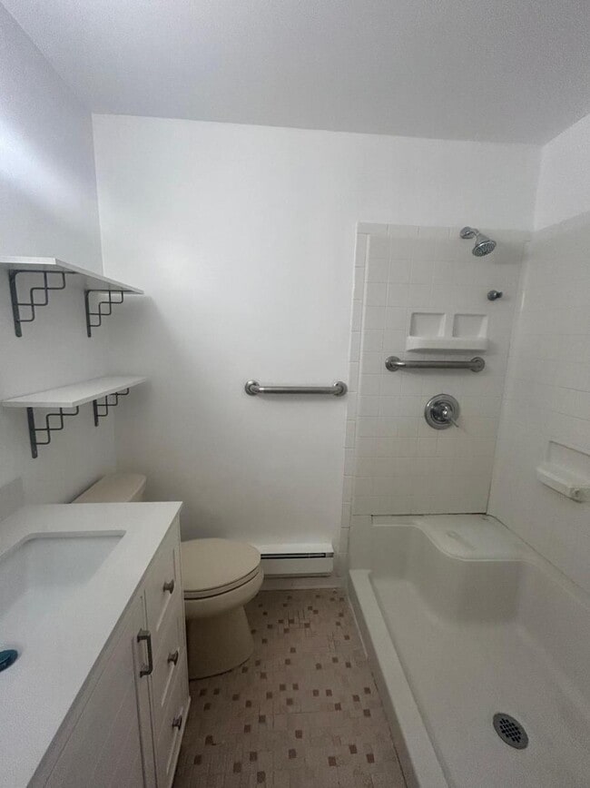 43 Richard Ct in Pomona, NY - Building Photo - Building Photo