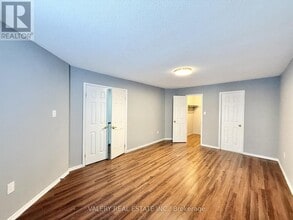 94 Reed Dr in Ajax, ON - Building Photo - Building Photo