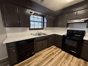 2204 Post Oak Dr in Stillwater, OK - Building Photo - Building Photo