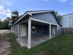 9486 McDade St in Houston, TX - Building Photo - Building Photo