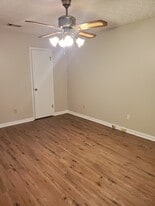 320 Chase Dr, Unit 320 in Fayetteville, GA - Building Photo