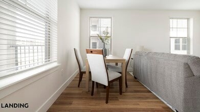 11122 Hambright Jct Dr, Unit G201 in Huntersville, NC - Building Photo - Building Photo