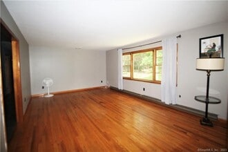 174 Stadley Rough Rd in Danbury, CT - Building Photo - Building Photo