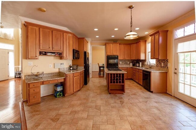 property at 9577 5th Pl