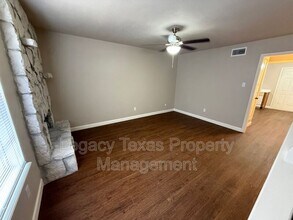 1607 Nolan River Rd in Cleburne, TX - Building Photo - Building Photo