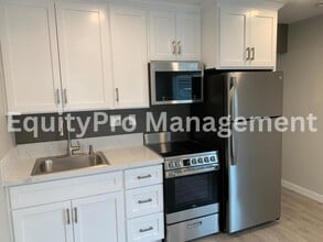 7043 Pickering Ave in Whittier, CA - Building Photo - Building Photo