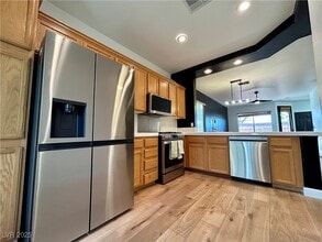 8278 Annual Ridge St in Las Vegas, NV - Building Photo - Building Photo