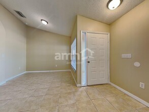 305 Abigail Rd in Plant City, FL - Building Photo - Building Photo
