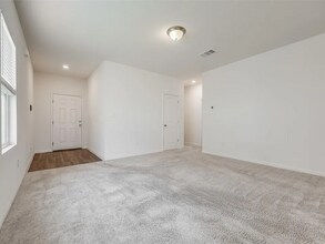 131 Peony Ln. in Jarrell, TX - Building Photo - Building Photo