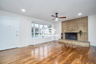 2204 Helsley Ave in Norfolk, VA - Building Photo - Building Photo