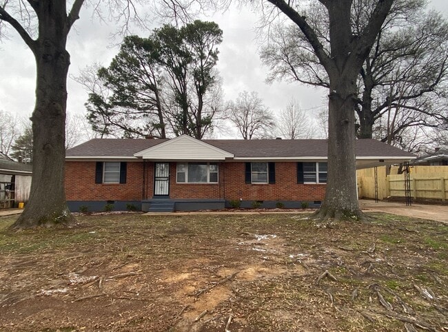 2188 St Elmo Ave in Memphis, TN - Building Photo - Building Photo