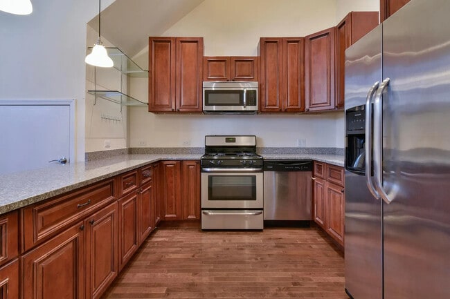 1761 W Augusta Blvd in Chicago, IL - Building Photo - Building Photo