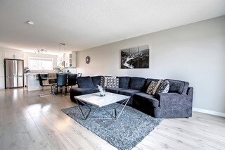 309 Legacy Blvd SE in Calgary, AB - Building Photo - Building Photo