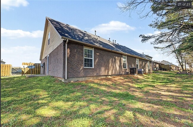 property at 3403 SW Victoria Pl