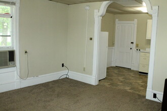 119 Elm St, Unit 1 in Vermillion, SD - Building Photo - Building Photo