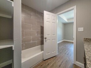 1425 Marshall St in Greenville, TX - Building Photo - Building Photo