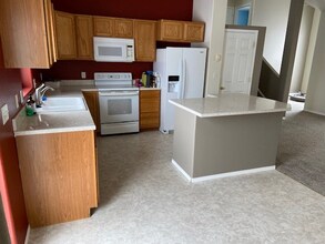 8220 Northern Lights Dr in Helena, MT - Building Photo - Building Photo