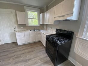 810 Cleveland Ave in Cincinnati, OH - Building Photo - Building Photo