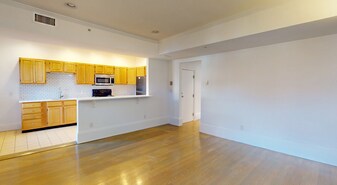 1410 Beacon St, Unit 3 in Brookline, MA - Building Photo