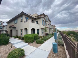 154 Petaluma Valley Dr in Las Vegas, NV - Building Photo