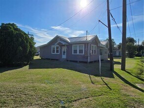 300 St Charles Blvd in Luling, LA - Building Photo - Building Photo
