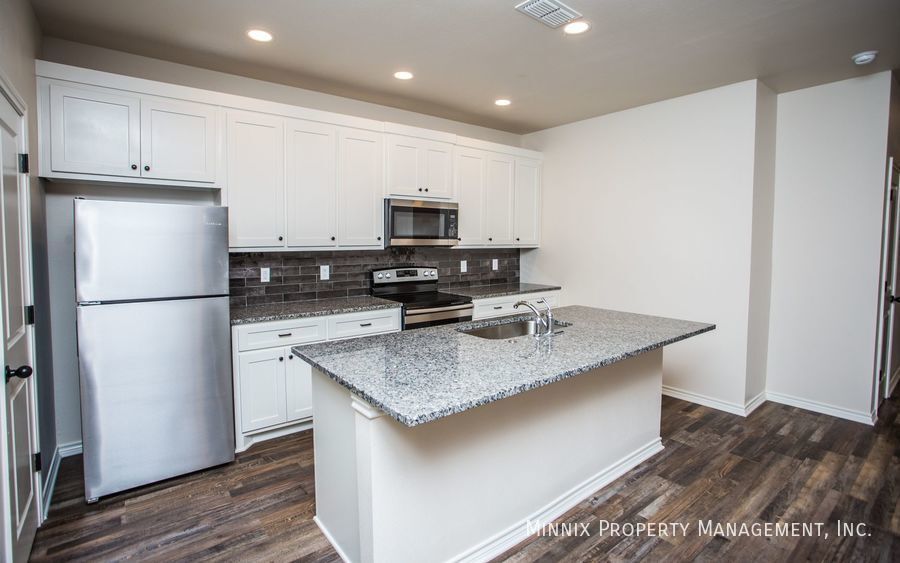 5526 122nd Street-Unit -B in Lubbock, TX - Building Photo