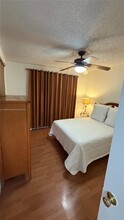 728 SE Park Dr in Hialeah, FL - Building Photo - Building Photo