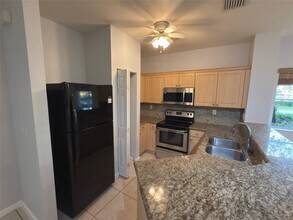 8320 Santa Monica Ave in Tamarac, FL - Building Photo - Building Photo