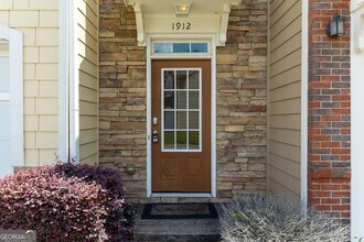 1912 Shiloh Valley Cir NW in Kennesaw, GA - Building Photo - Building Photo
