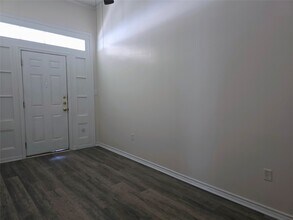 601 W Washington Ave in Navasota, TX - Building Photo - Building Photo