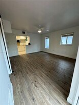 235 SW 64th Ave in Miami, FL - Building Photo