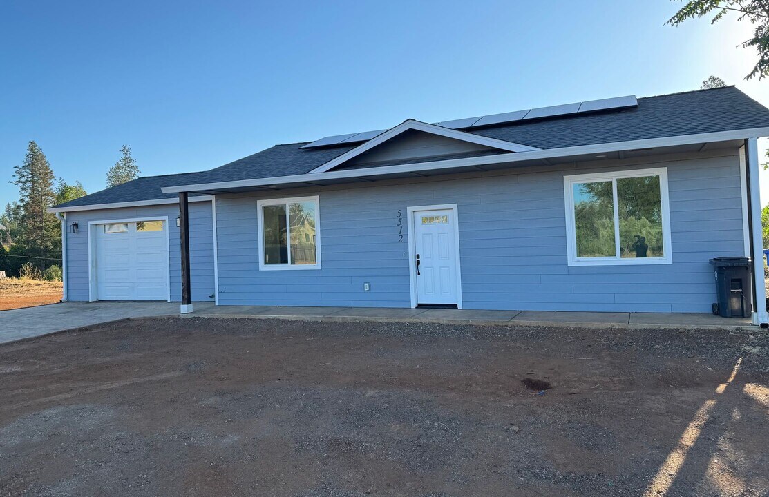 5512 Sawmill Rd in Paradise, CA - Building Photo