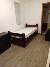 533 N Bluff St, Unit A in Berrien Springs, MI - Foto de edificio - Building Photo