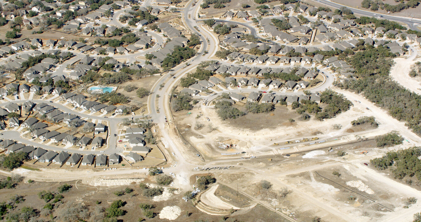 Miralomas 65's in Boerne, TX - Building Photo