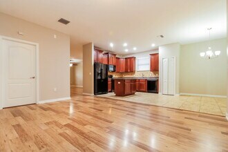 11832 Colony Lakes Blvd in New Port Richey, FL - Building Photo - Building Photo