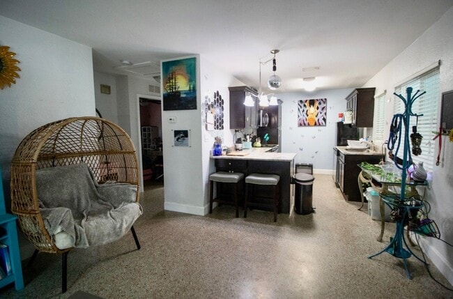 100 38th Ave SE in St. Petersburg, FL - Building Photo - Building Photo