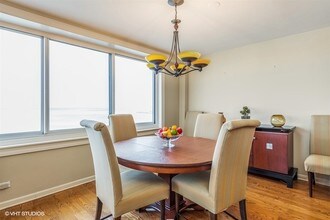 1440 N Lake Shore Dr-Unit -30H in Chicago, IL - Building Photo - Building Photo