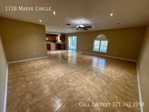 1728 Maeve Cir in West Melbourne, FL - Building Photo - Building Photo