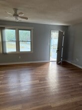 201 Canterbury St in Simpsonville, SC - Building Photo - Building Photo