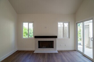 6206 Caminito Araya in San Diego, CA - Building Photo - Building Photo